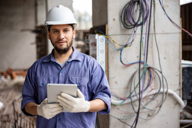 Best Affordable Emergency Electrician  in Bakersfield, CA